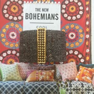 Swarovski Crystal Cuff Bracelet 🧳🖤